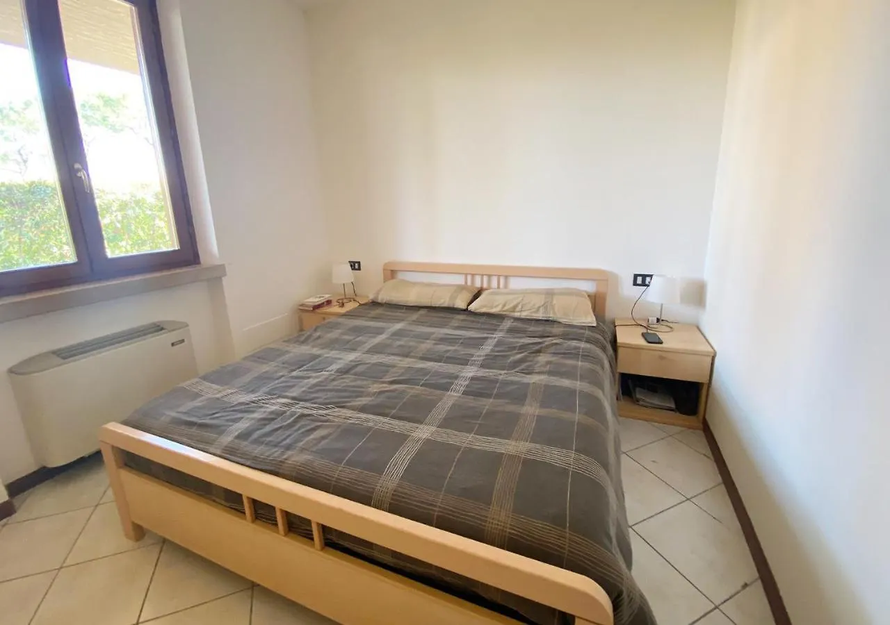 Apartment With Private Garden - Green Residence Desenzano del Garda
