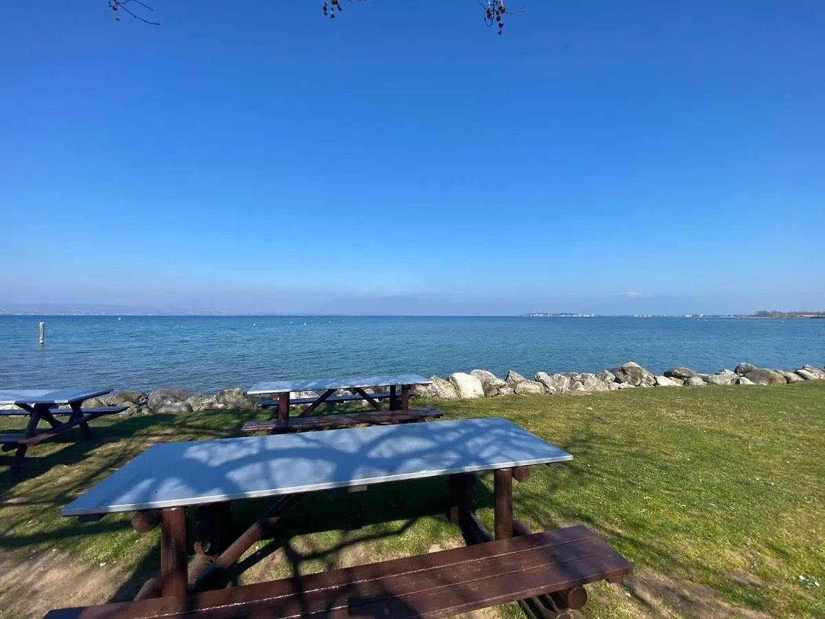 Apartment With Private Garden - Green Residence Desenzano del Garda
