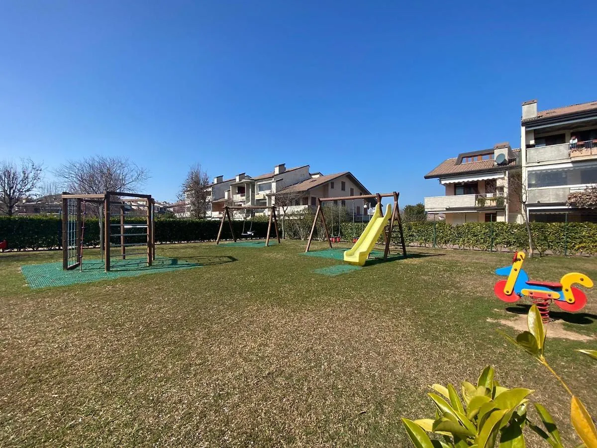 Apartment With Private Garden - Green Residence Desenzano del Garda